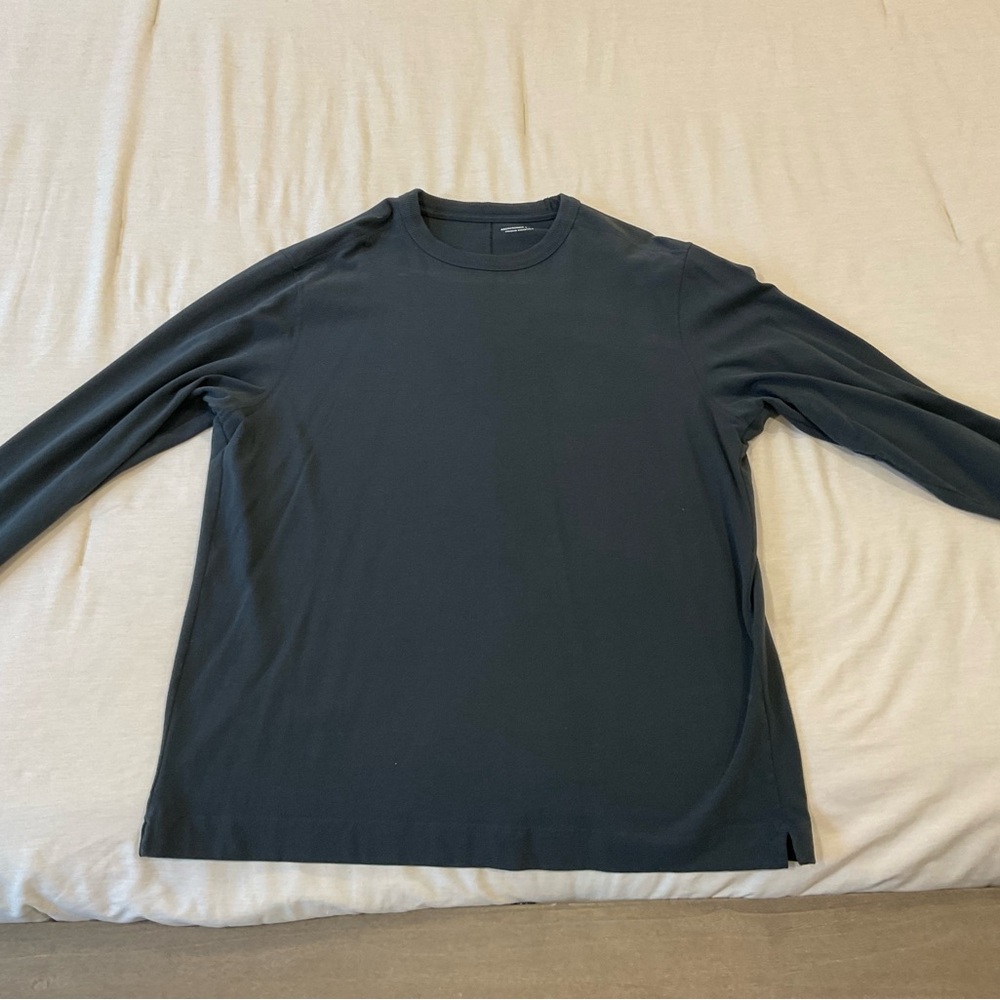 Abercrombie & Fitch Dark Gray Long Sleeve Tee